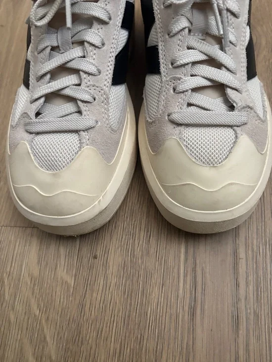 New Balance CT302
Moonbeam Black - Picture 4 of 6